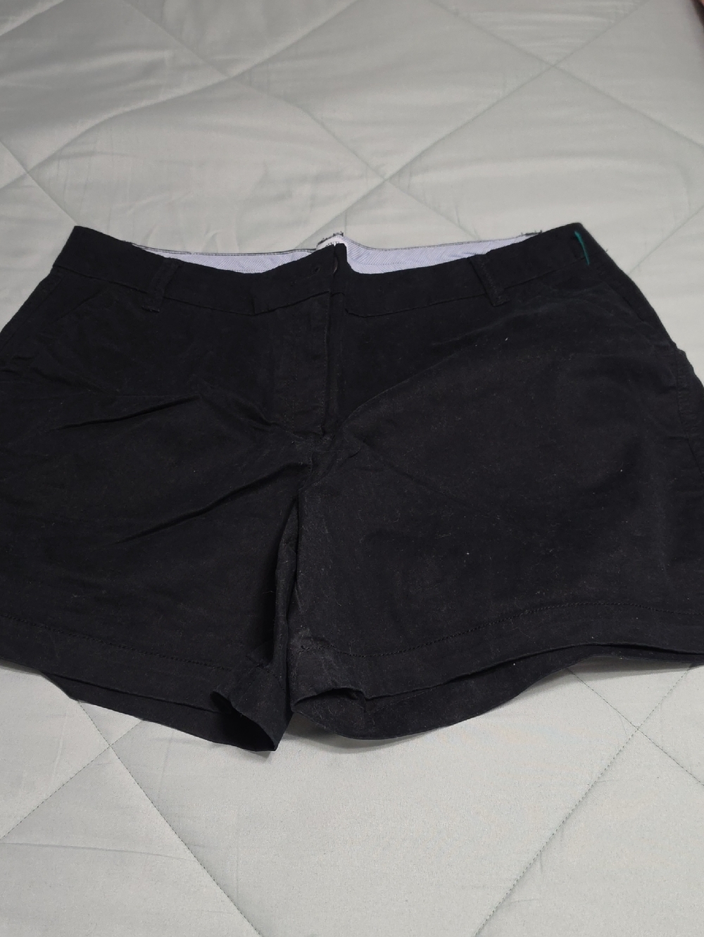 crown & ivy Black High-Rise Everyday Shorts